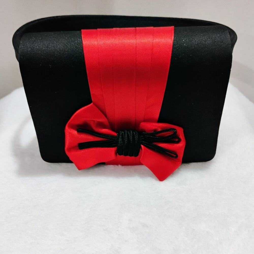 Vintage Walborg Blk Red Satin Handbag Special Occasion Purse